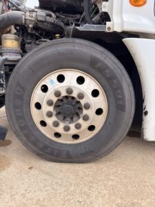 2014 Freightliner Cascadia - FZ4477