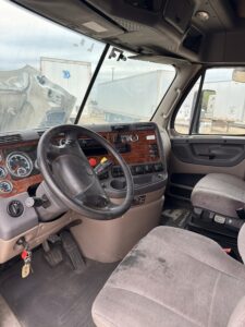 2014 Freightliner Cascadia - FZ4477