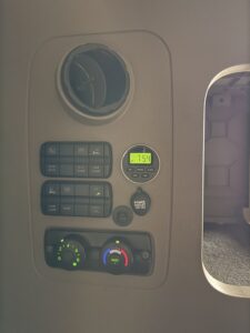 2014 Freightliner Cascadia - FZ4477