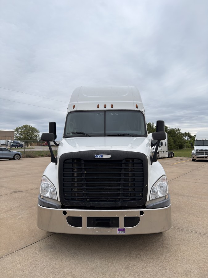 2016 Freightliner Cascadia - HB3494