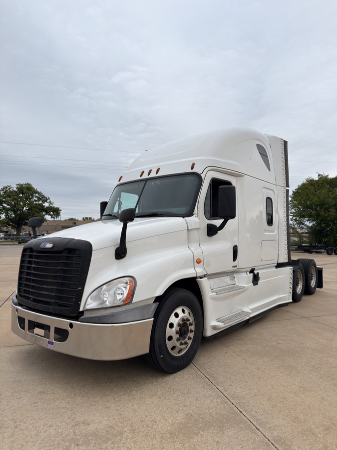 2016 Freightliner Cascadia - HB3494