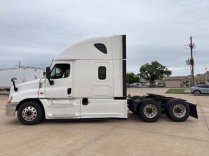 2016 Freightliner Cascadia - HB3494