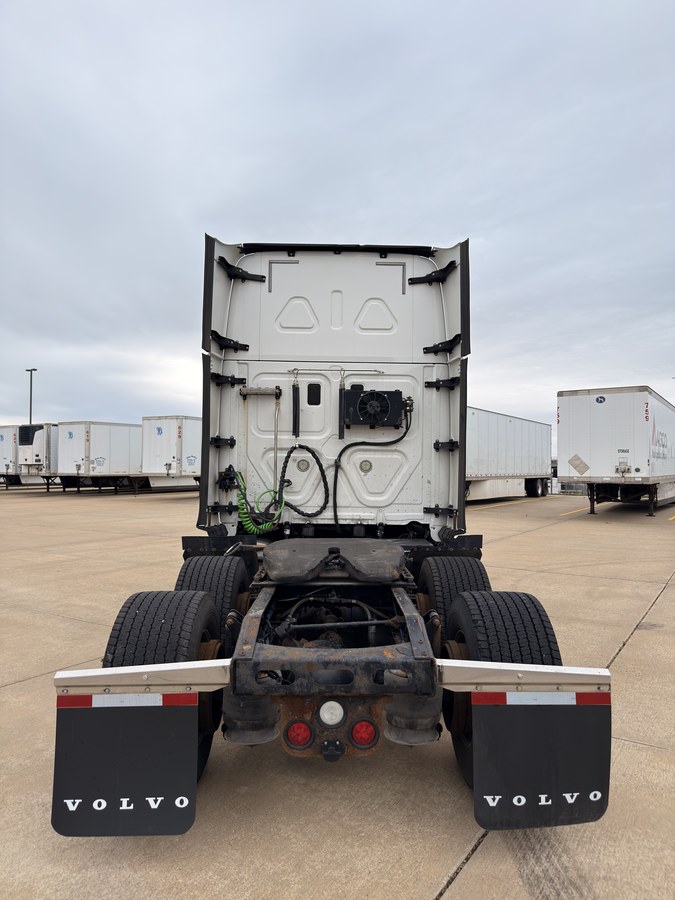 2016 Freightliner Cascadia - HB3494