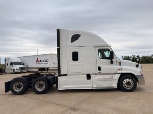 2016 Freightliner Cascadia - HB3494