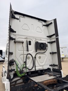 2016 Freightliner Cascadia - HB3494