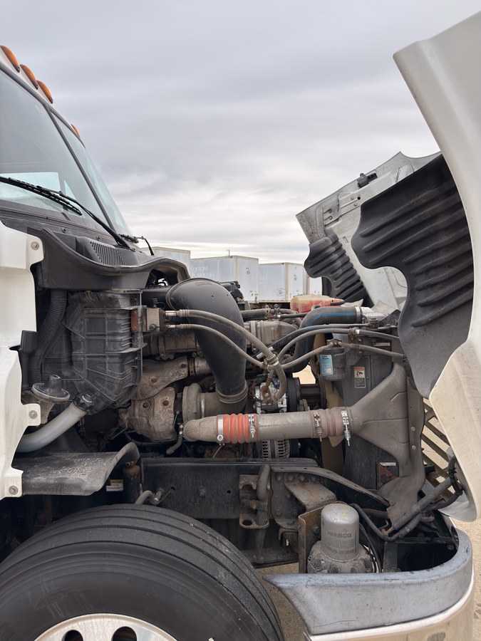 2016 Freightliner Cascadia - HB3494