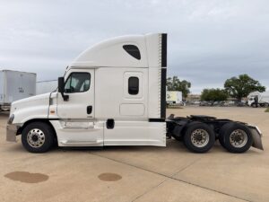 2016 Freightliner Cascadia -GV0796