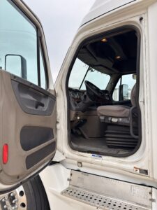2016 Freightliner Cascadia -GV0796