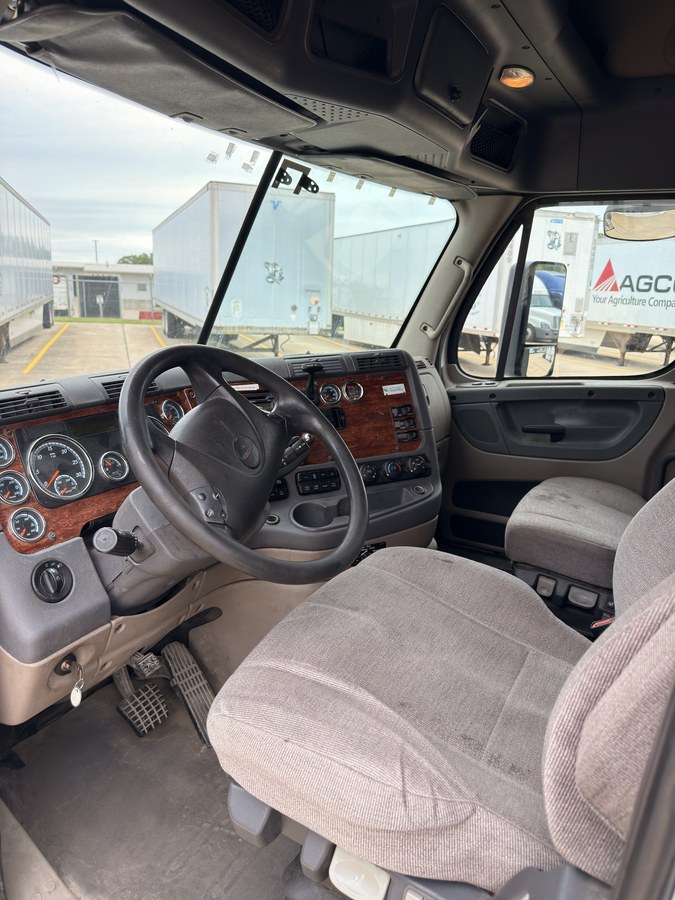 2016 Freightliner Cascadia -GV0796
