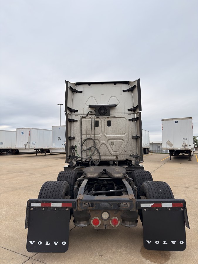 2016 Freightliner Cascadia -GV0802