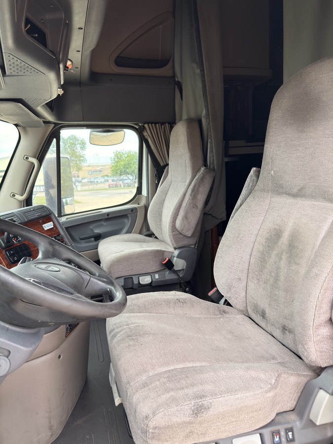 2016 Freightliner Cascadia -GV0802