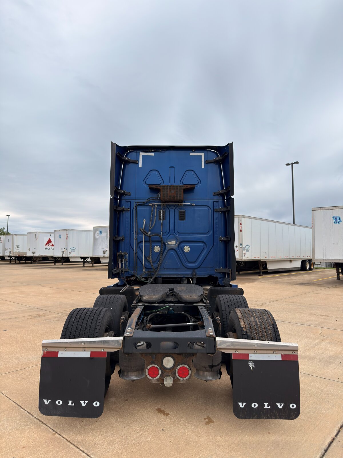 2015 Freightliner Cascadia - GK2154