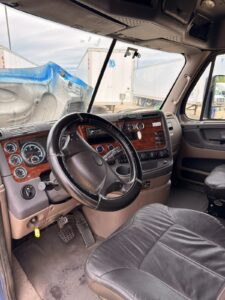 2015 Freightliner Cascadia - GK2154