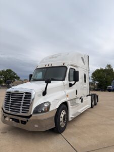 2016 Freightliner Cascadia - GV0795