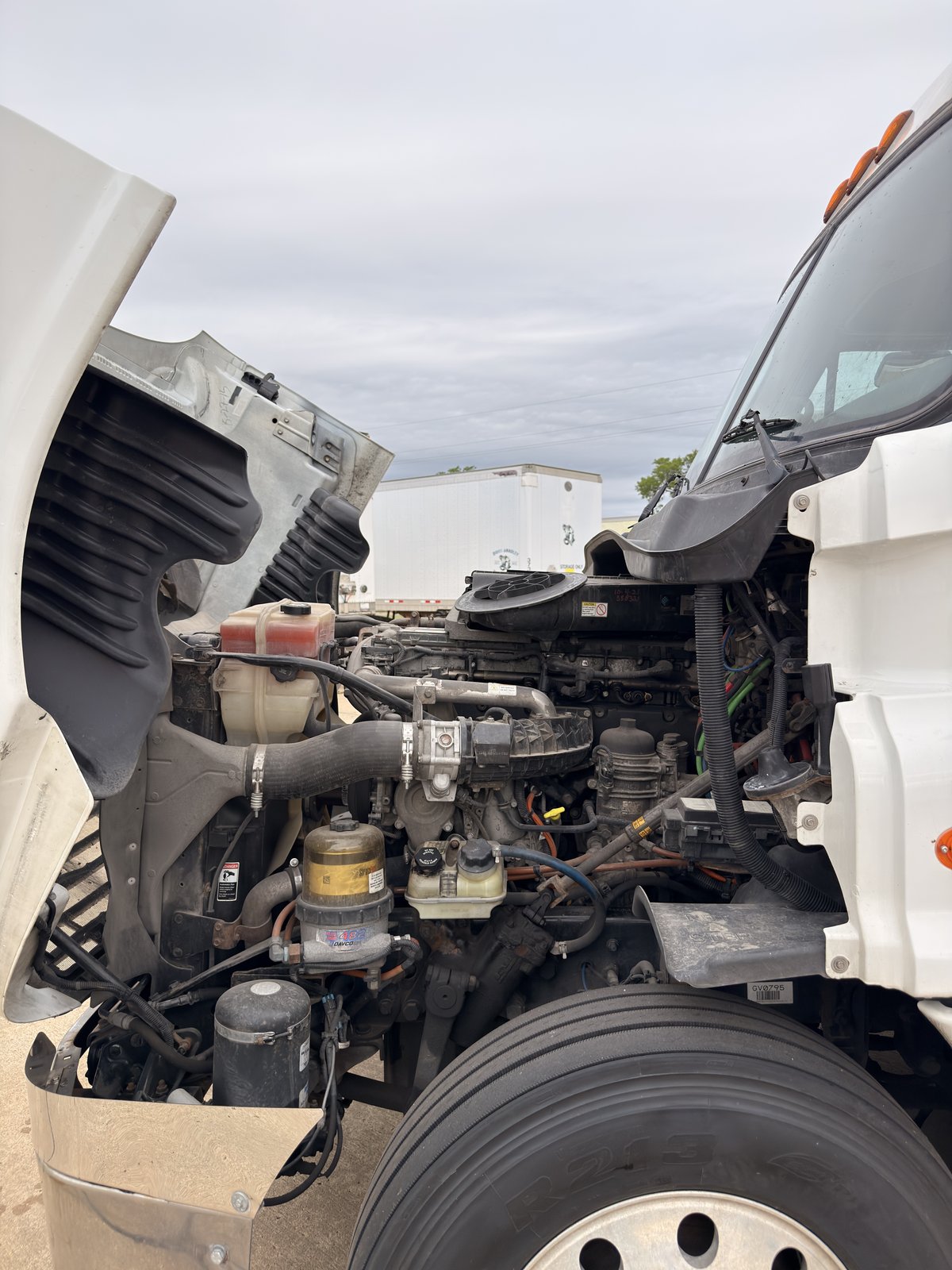 2016 Freightliner Cascadia - GV0795