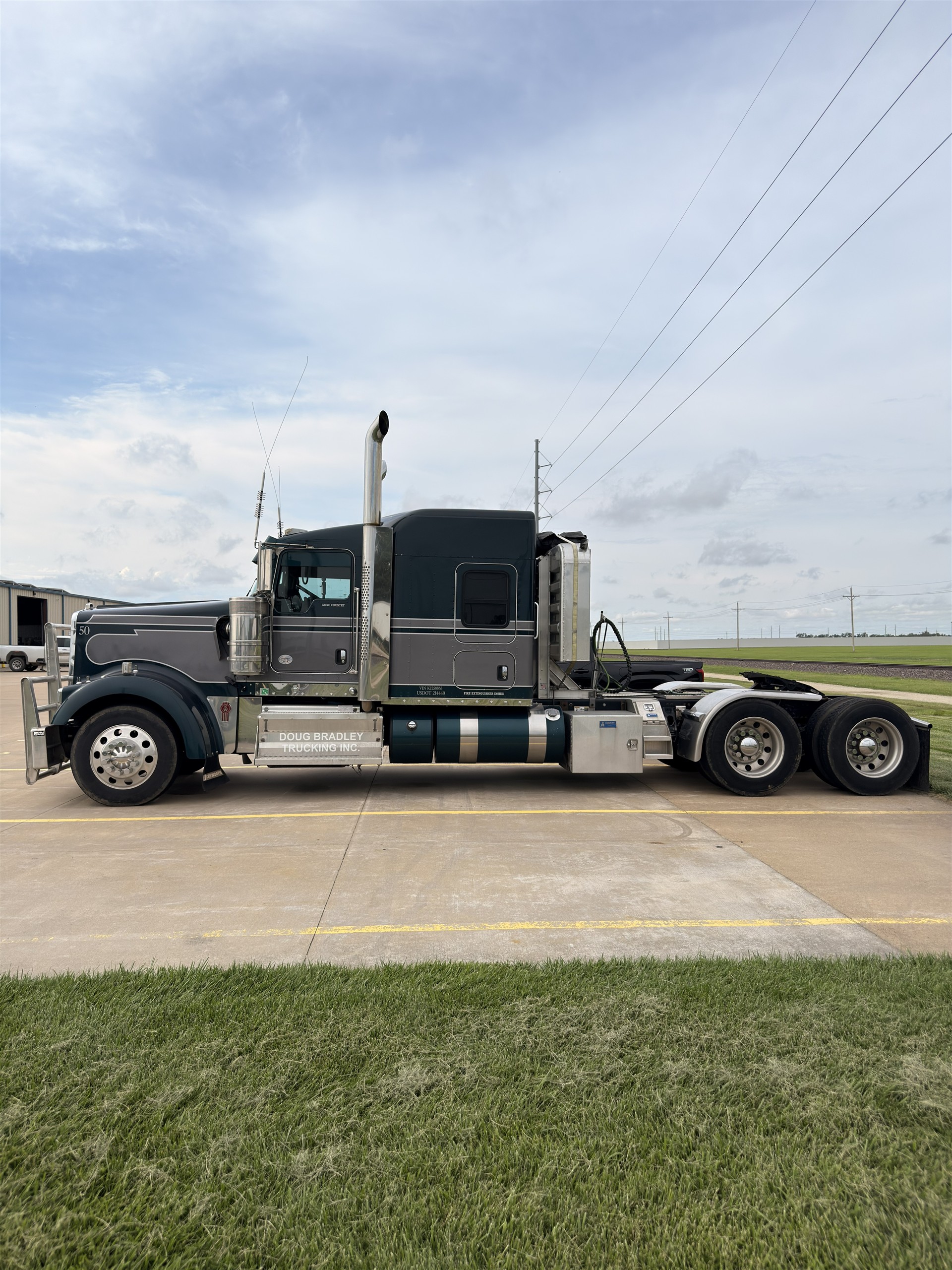 Kenworth W9 - 2019