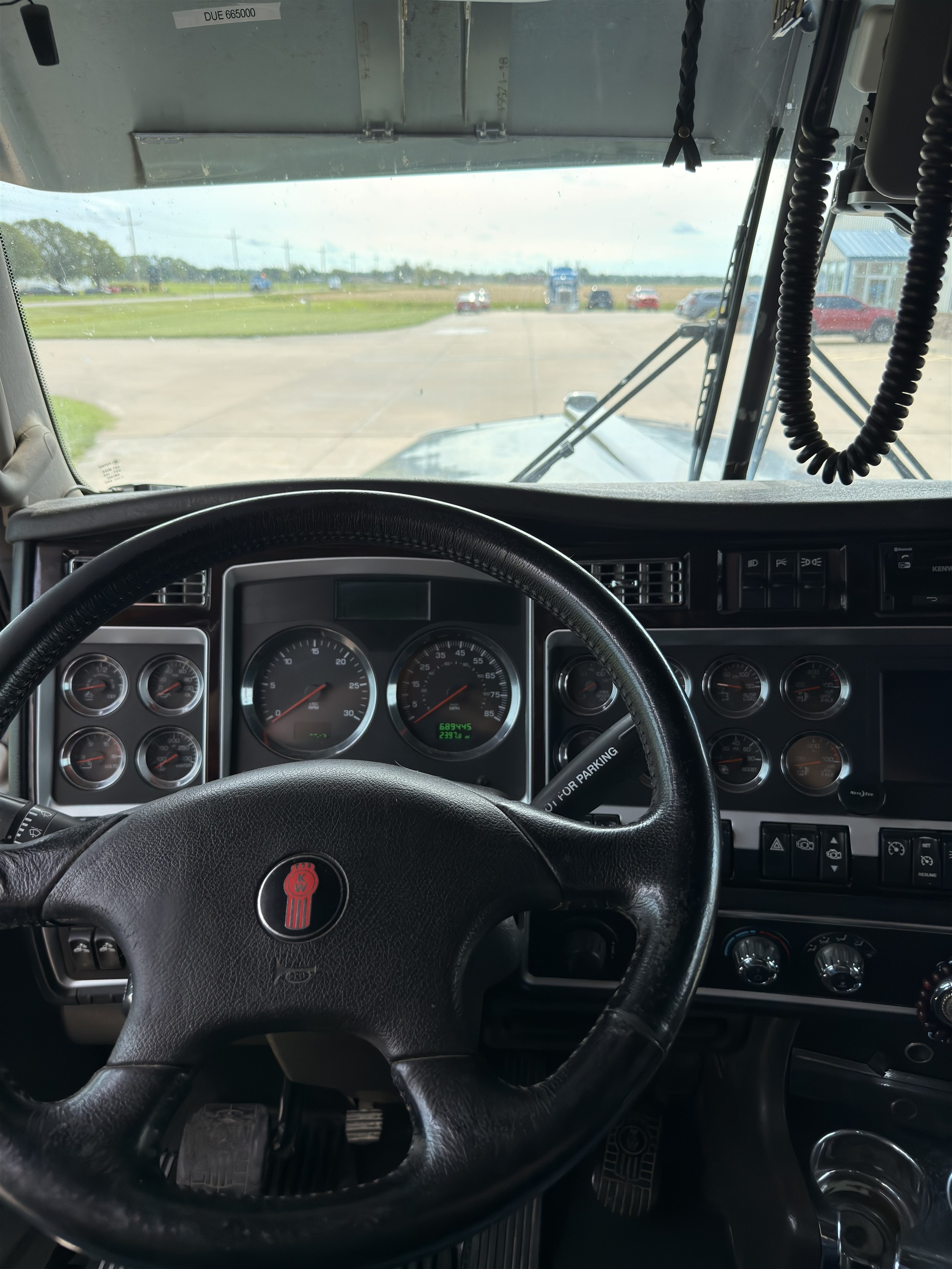 Kenworth W9 - 2019