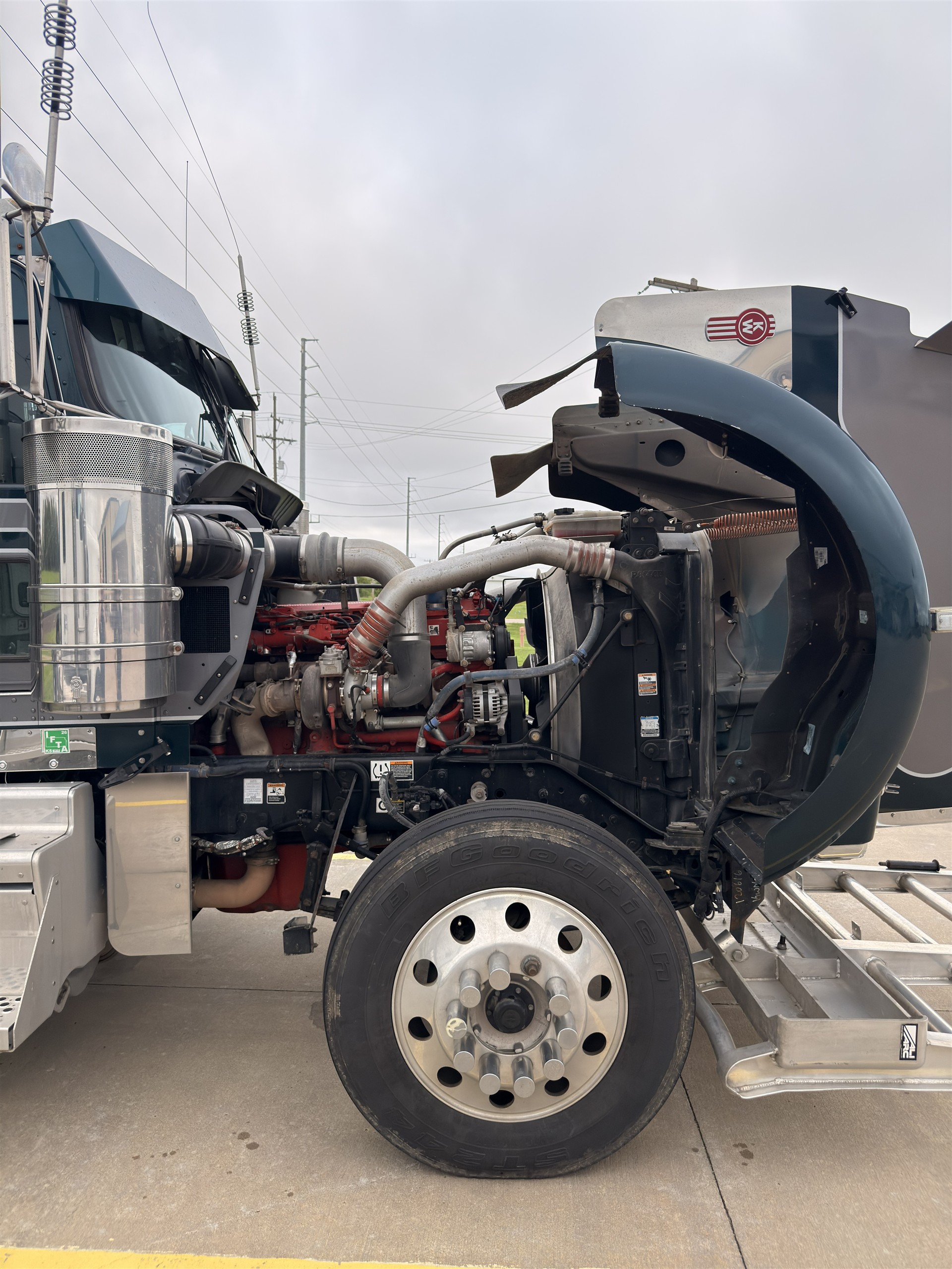 Kenworth W9 - 2019